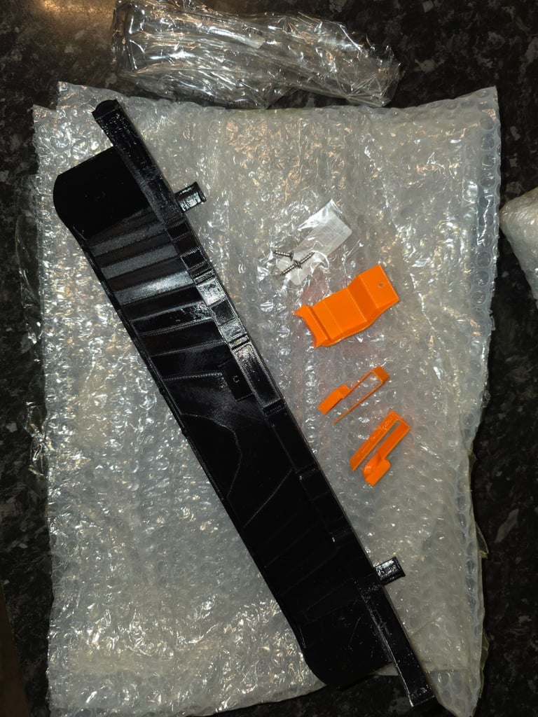 Fiat Ducato, Peugeot Boxer, Citroen Relay - Bonnet drain kit