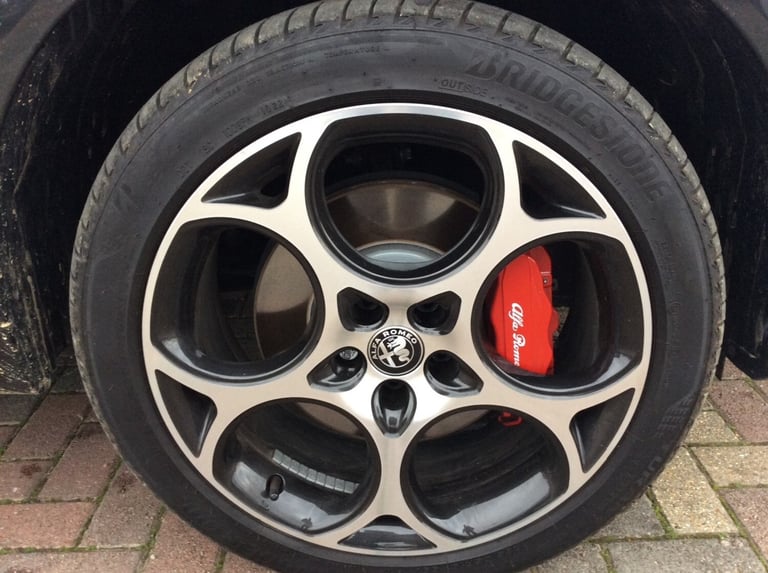 2023 Alfa Romeo Tonale 1.3 PHEV Veloce 5dr Auto Hatchback Petrol Parallel PHEV Automatic