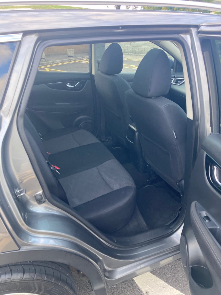 Nissan, QASHQAI, Hatchback, 2016, Manual, 1598 (cc), 5 doors