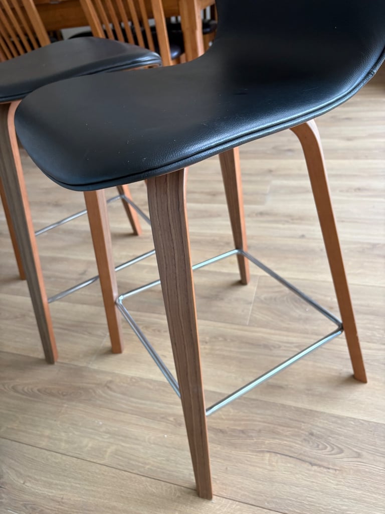 2 leather bar stools 