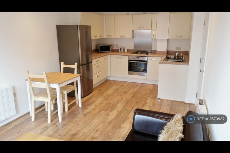 image for 1 bedroom flat in West Central, Slough, SL2 (1 bed) (#2679837)