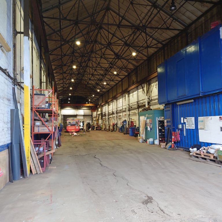 LARGE WORKSHOP/STORAGE SPACE, BARCLAY CURLE COMPLEX, SOUTH STREET, GLASGOW. G14 0BX