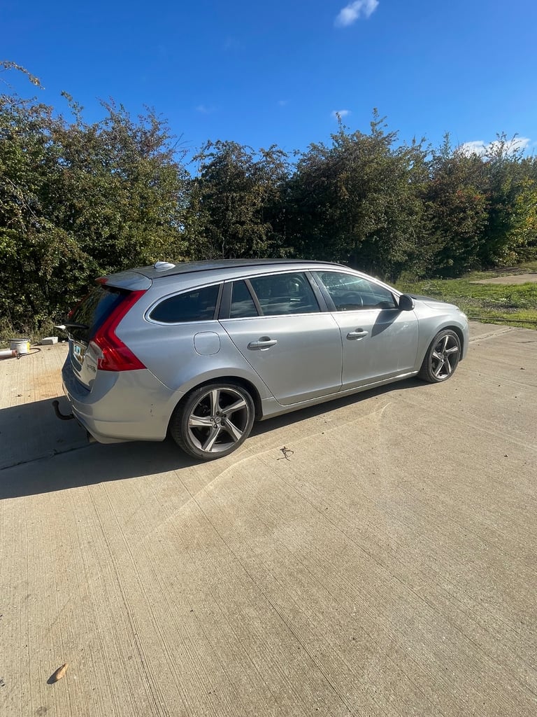 image for Volvo, V60, Estate, 2011, Manual, 1560 (cc), 5 doors