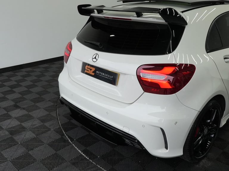 2016 Mercedes-Benz A-Class 1.6 A180 AMG Line (Premium Plus) Euro 6 (s/s) 5dr HATCHBACK Petrol Manual