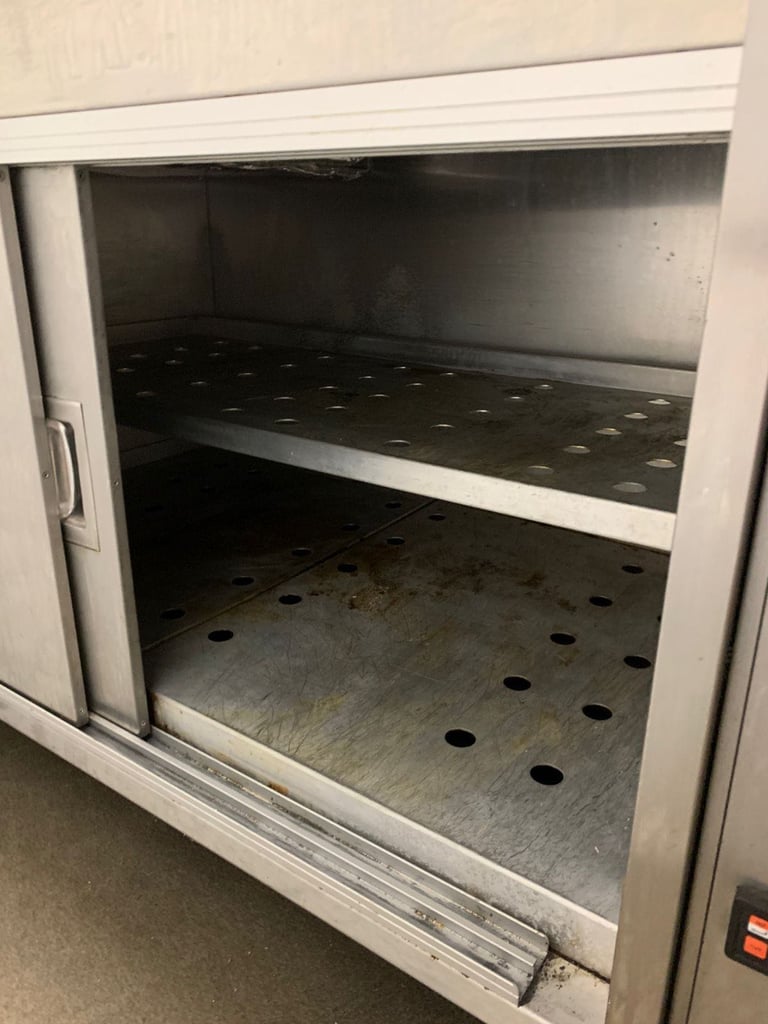 Grundy – eclipse 3KW 240V 91303 S9 buffet display 1.3m wide hot plate commercial food warmer