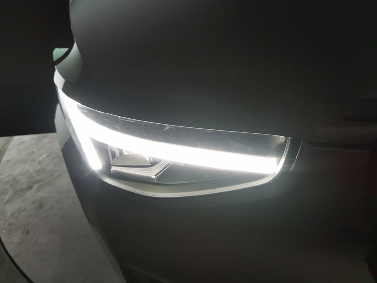 2022 Volvo XC40 2.0 B3P Plus Dark 5dr Auto ESTATE PETROL Automatic