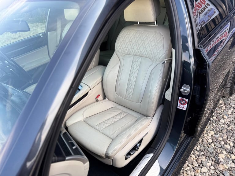 2015 BMW 7 Series 3.0 730d M Sport Auto xDrive Euro 6 (s/s) 4dr SALOON Diesel Automatic