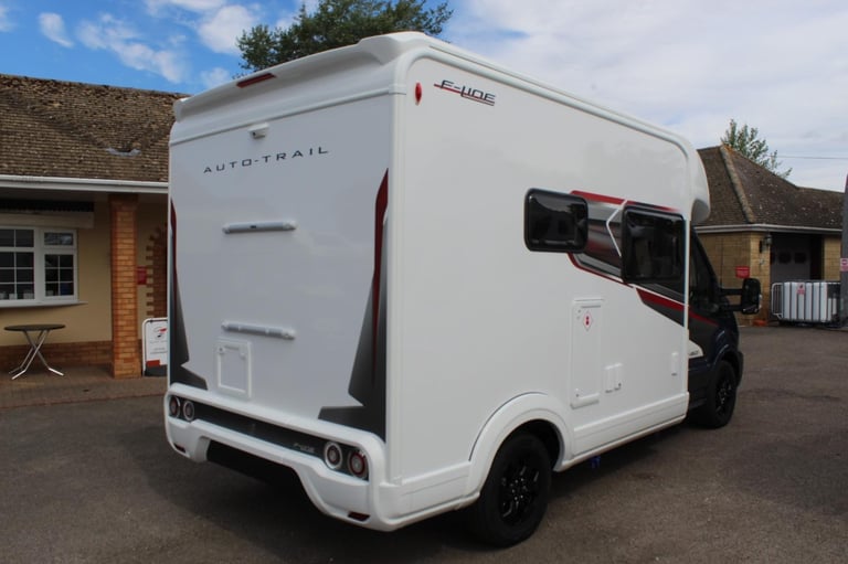 Auto-Trail F-Line F60 DIESEL AUTOMATIC 2025