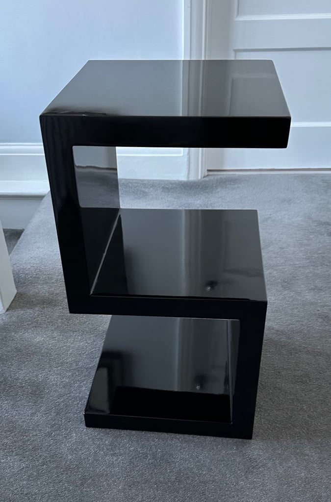 image for ‘S’ shape side table 