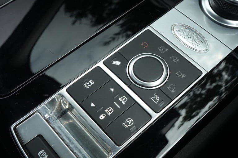 2019 Land Rover Discovery 3.0 SD V6 HSE Auto 4WD Euro 6 (s/s) 5dr ESTATE Diesel Automatic