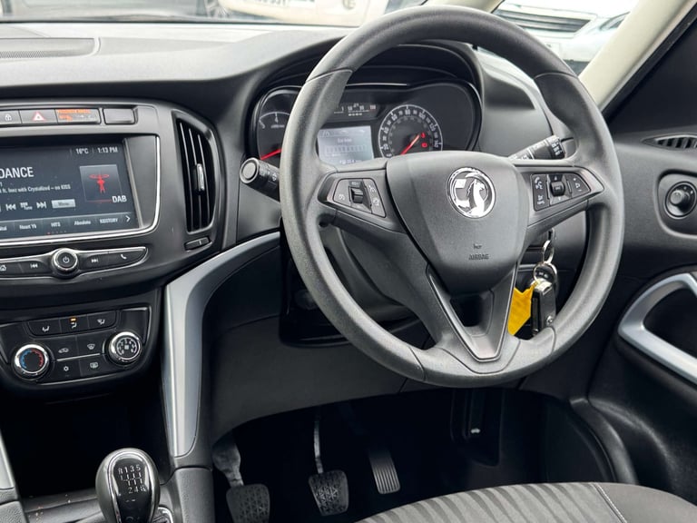 2017 Vauxhall Zafira Tourer 1.4 Zafira Tourer Design T 5dr MPV Petrol Manual