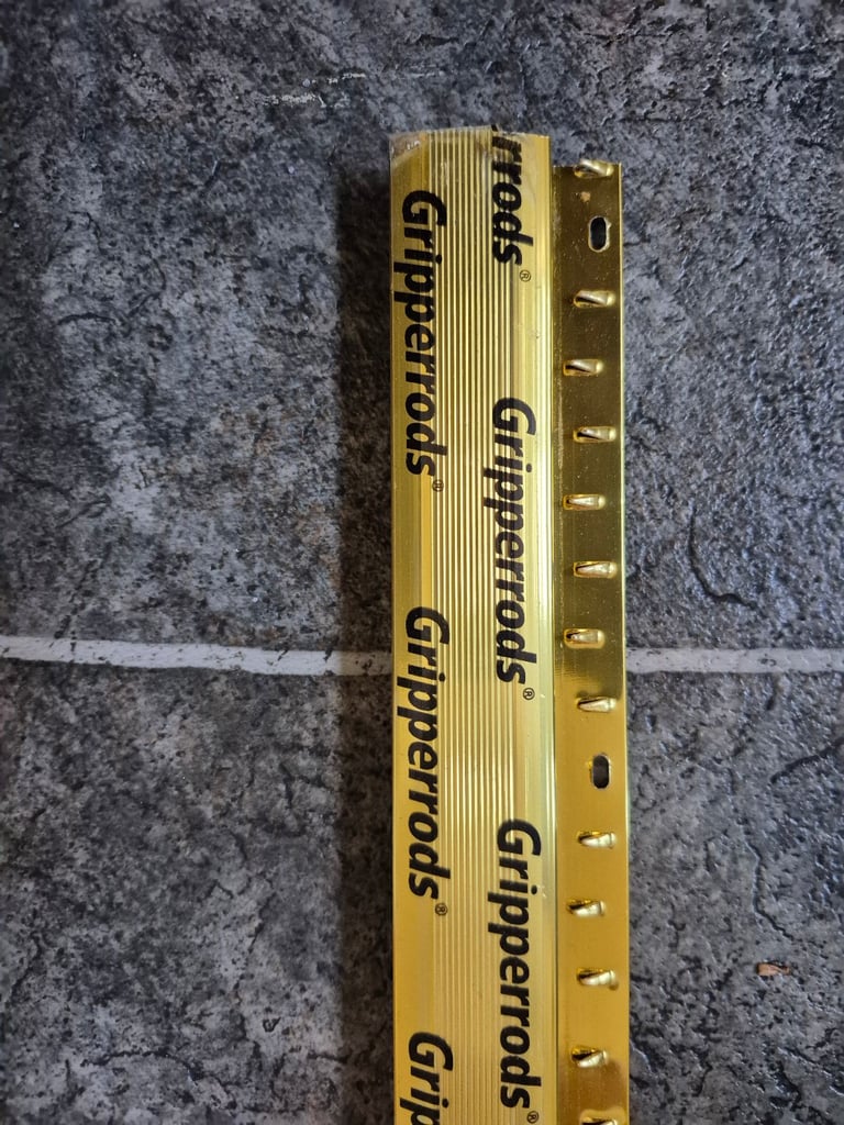 image for 4 x Gripperrods Laminate to Carpet Door Strip