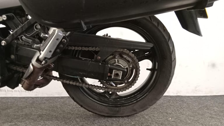 SUZUKI DL1000 ** MOT AUGUST 2026 - FULL LUGGAGE - ENGINE BARS **