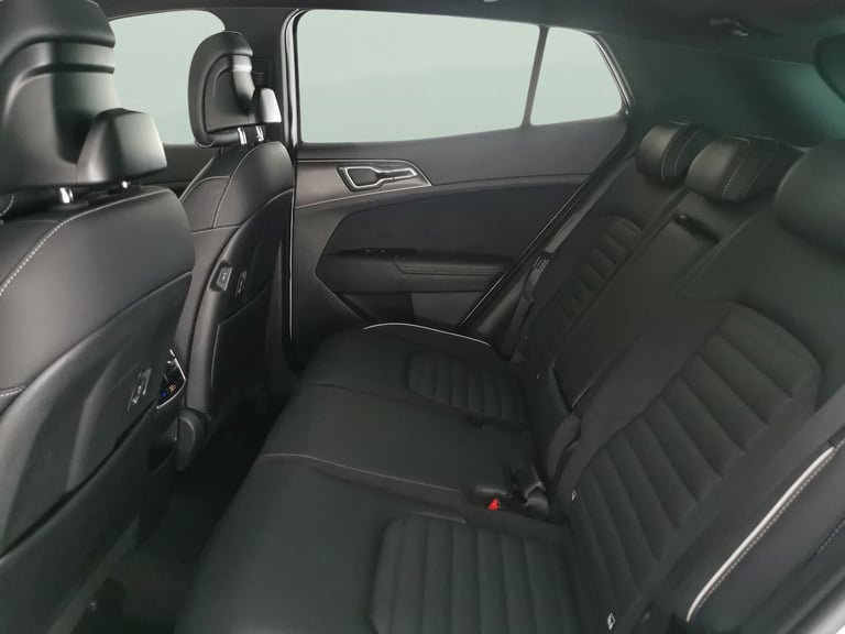 2022 Kia Sportage 1.6 h T-GDi GT-Line S SUV 5dr Petrol Hybrid Auto Euro 6 (s/s) (226 bhp) - A Suv...