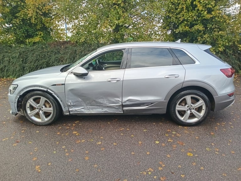 2022 AUDI E-TRON 230KW QUATTRO ESTATE  REPAIRABLE SALVAGE 