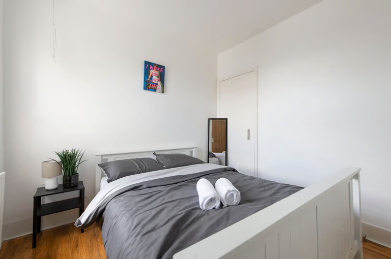 🏡 Spacious 4-Bed House for Rent – CR7 7EP