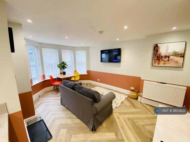 1 bedroom flat in Severn Road, Weston-Super-Mare, BS23 (1 bed) (#2653622)