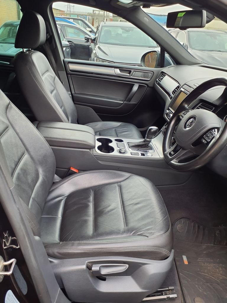 2015 15 VOLKSWAGEN TOUAREG 3.0 TDI V6 BLUEMOTION TECH R-LINE SUV 5DR DIESEL TIPT