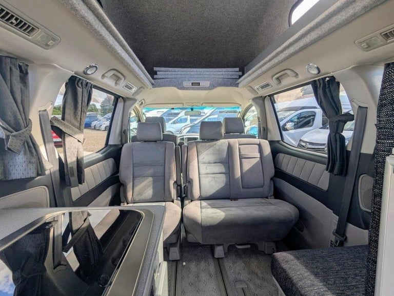 2004 TOYOTA ALPHARD CAMPERVAN