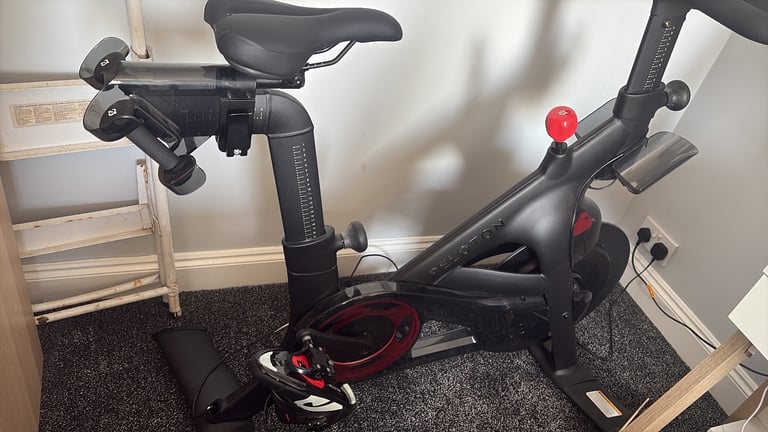 Peloton exercise bike 