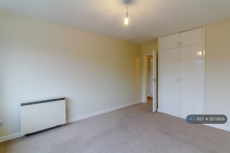 2 bedroom flat in Fawdry Close, Sutton Coldfield, B73 (2 bed) (#2673856)
