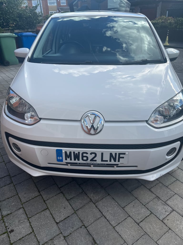 image for Volkswagen, UP, high up Hatchback, 2013, Manual, 999 (cc), 5 doors