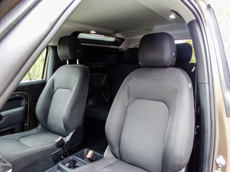 2024 Land Rover Defender 90 3.0 D250 MHEV Hard Top SUV Auto 4WD SWB Euro 6 (s/s) 3dr PANEL VAN Di...