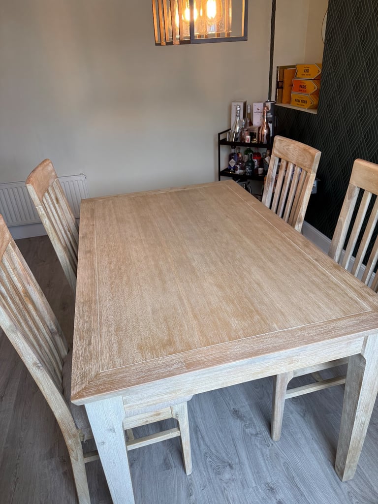 Designer rooms dining table 