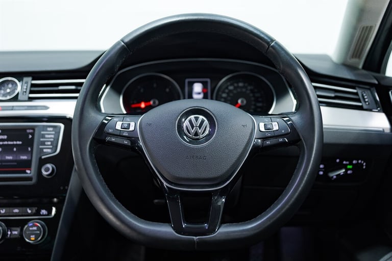 2016 Volkswagen Passat GT TDI BLUEMOTION TECHNOLOGY Saloon Diesel Manual