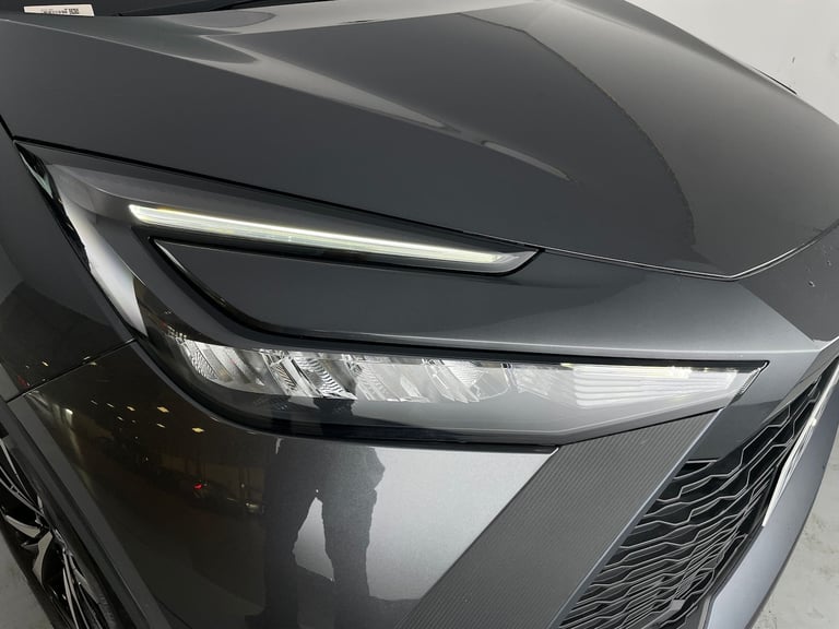 2023 Toyota C-HR 1.8 VVT-h Design SUV 5dr Petrol Hybrid CVT Euro 6 (s/s) (140 ps) - NAV - BL Suv ...