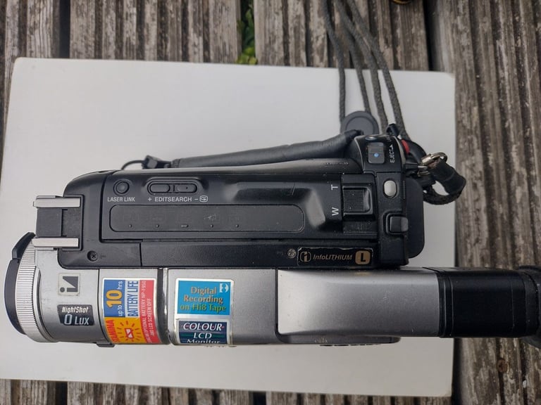 Sony DCR-TRV110E Video Camera recorder