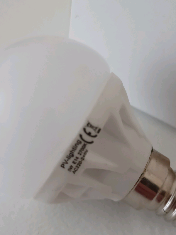 Bulbs LED E14 b45-sa02 5w 2700k £0.75 each