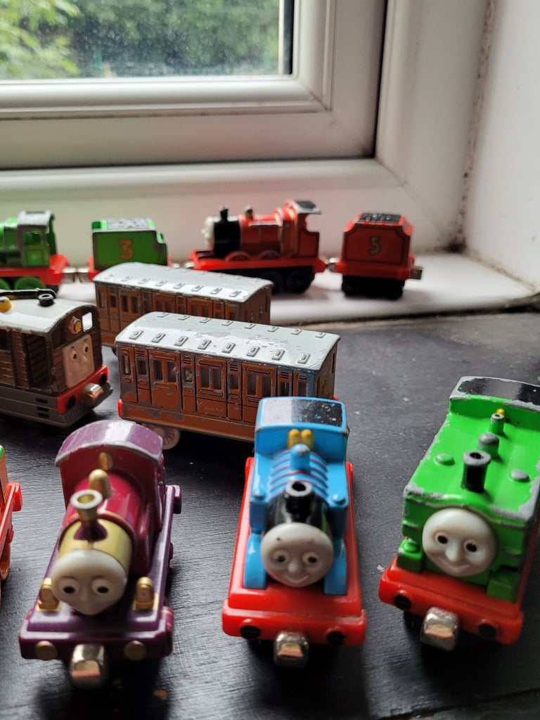 Take Along Thomas & Friends Bundle Includes Sets, Track, Diecast Trains & Friends
