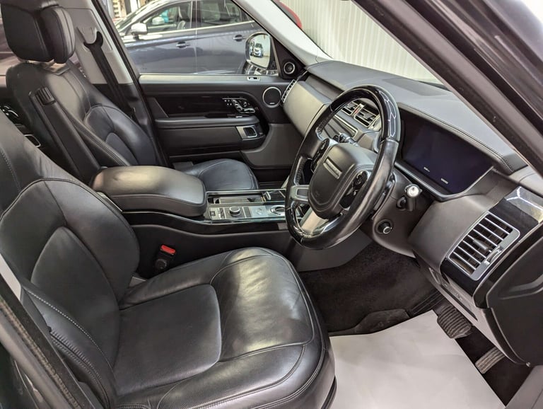 2018 Land Rover Range Rover 4.4 SDV8 Vogue SE 4dr Auto ESTATE DIESEL Automatic