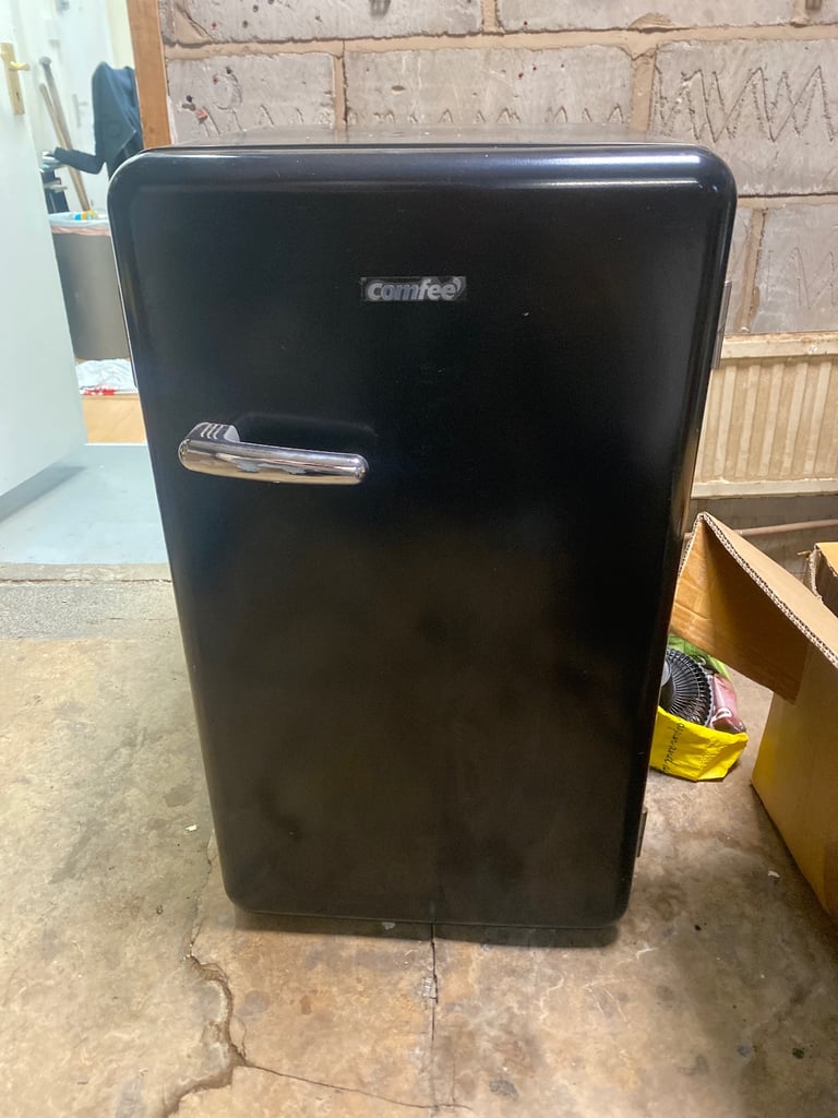 image for Comfee fridge 