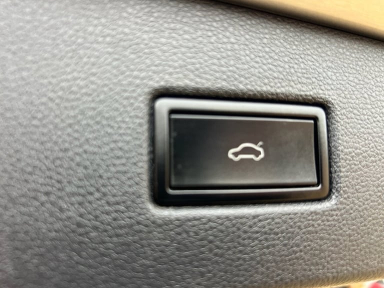 2020 Volkswagen Tiguan 2.0 TSI R-Line Tech SUV 5dr Petrol DSG 4Motion Euro 6 (s/s) (190 ps) ESTAT...