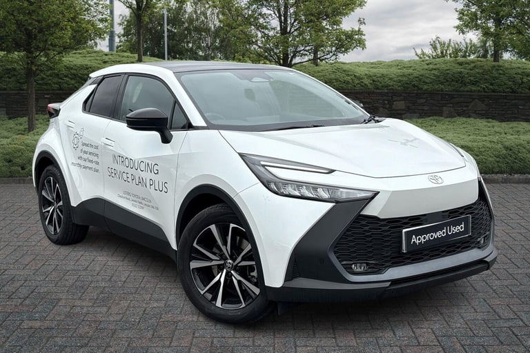 2025 Toyota C-HR 2.0 PHEV Design 5dr CVT (Pan Roof) SUV Hybrid Automatic