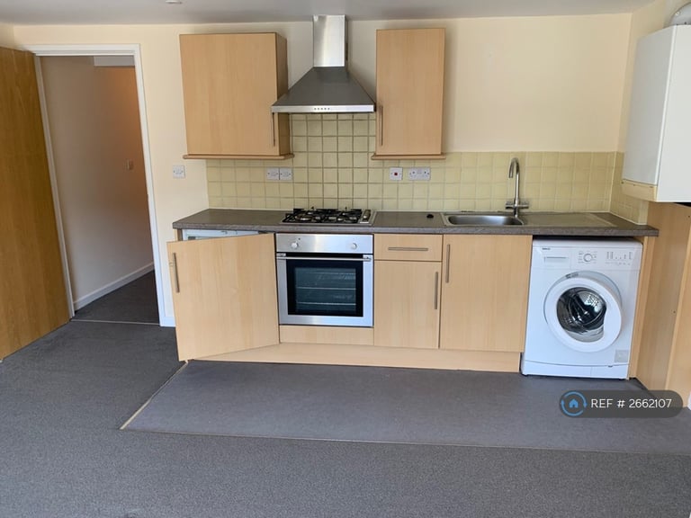 1 bedroom flat in Pembury Road, Tonbridge, TN9 (1 bed) (#2662107)