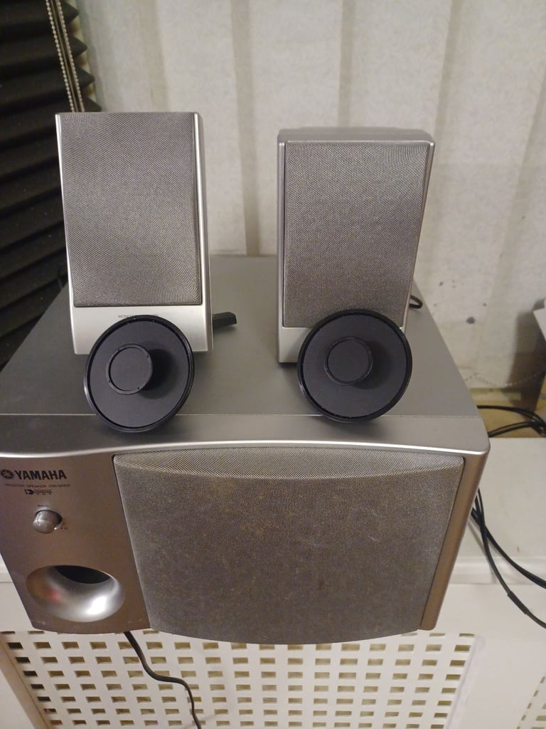 image for Tyros 2 speakers 