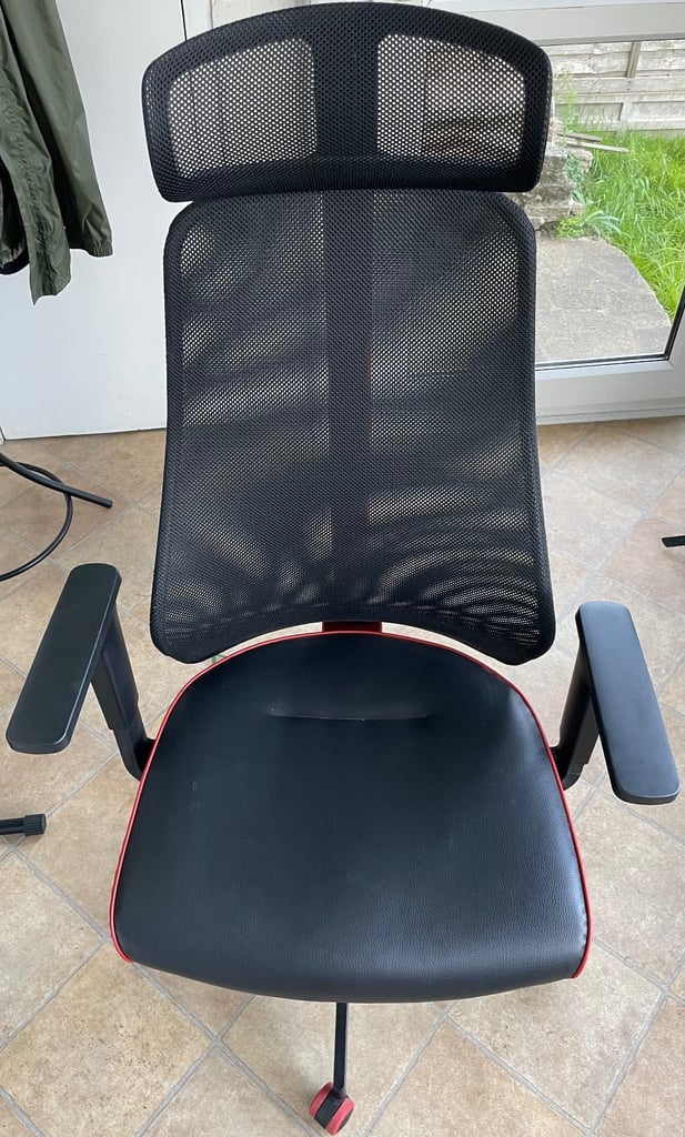 Ergonomic Office / gaming chair 