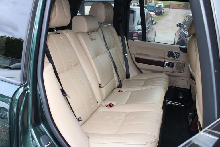 2010 Land Rover Range Rover 4.4 TD V8 Vogue SE Auto 4WD Euro 5 5dr ESTATE Diesel Automatic
