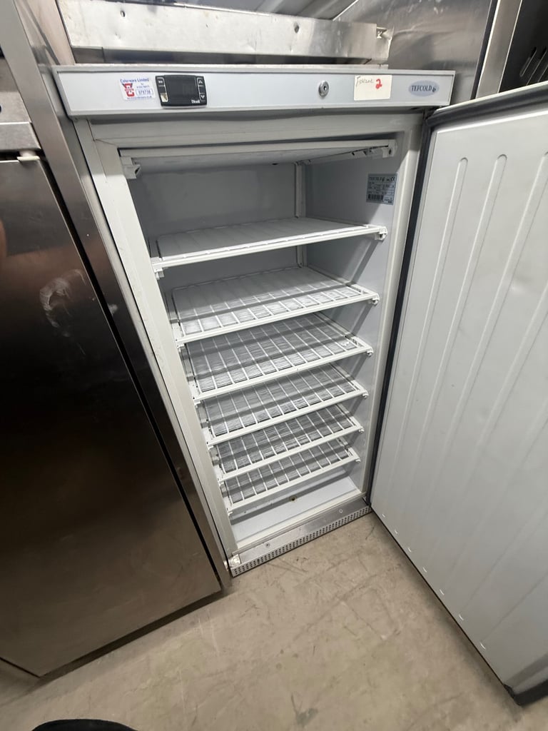 Commercial fridge freezer cafe shop restaurant takeaway display fridge cake 