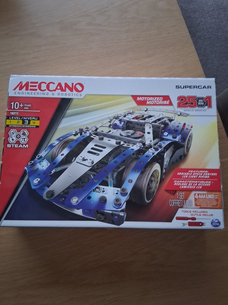 Meccano racing car kit 