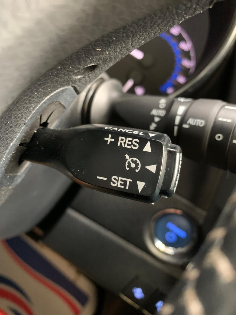 2018 Toyota Auris 1.8 VVT-h Design CVT Euro 6 (s/s) 5dr HATCHBACK Petrol/Electric Hybrid Automatic