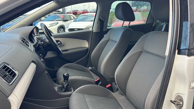 2015 Volkswagen Polo 1.2 TSI SE Design 5dr Hatchback Petrol Manual