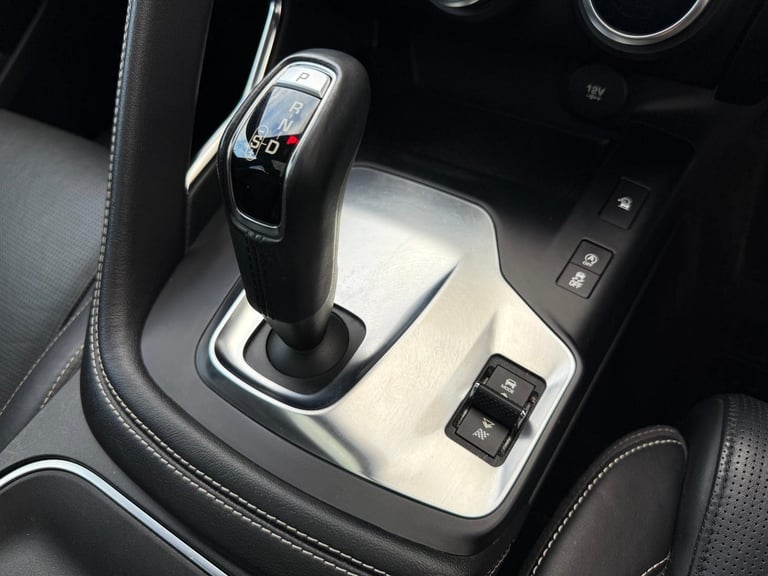 2019 68 REG JAGUAR E-PACE 2.0 AUTO R-DYNAMIC HSE AWD DAMAGED REPAIRABLE SALVAGE