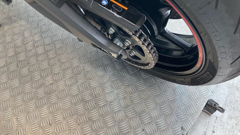 2022 Kawasaki Z R1000KNFAN (22MY) SPORTS Petrol Manual