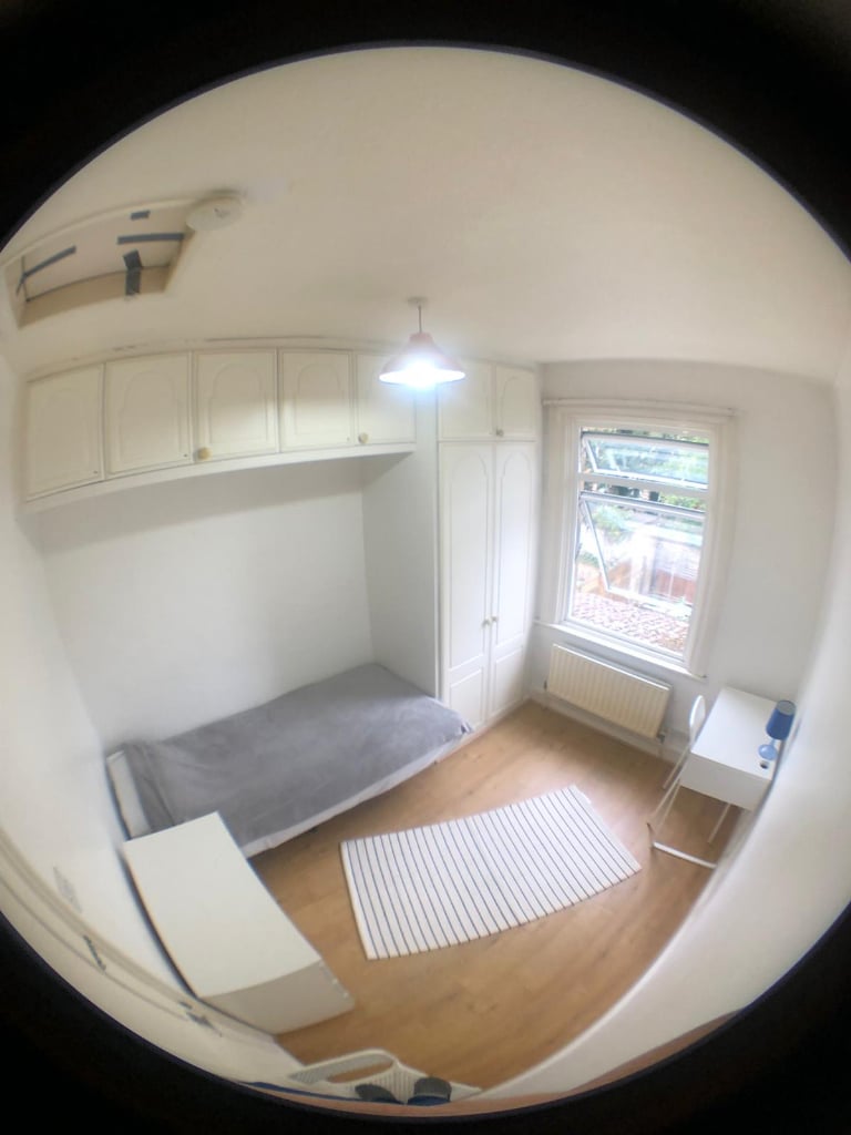 Rooms to rent near Bruce Grove 