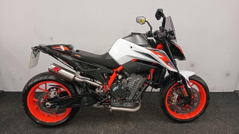 KTM 890 DUKE R ** 12 MONTH MOT - QUICKSHIFTER - DOMINATOR EXHAUST ** 
