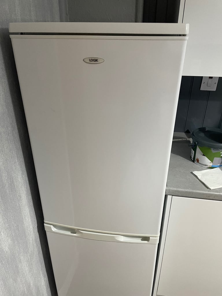 image for Logik fridge freezer
